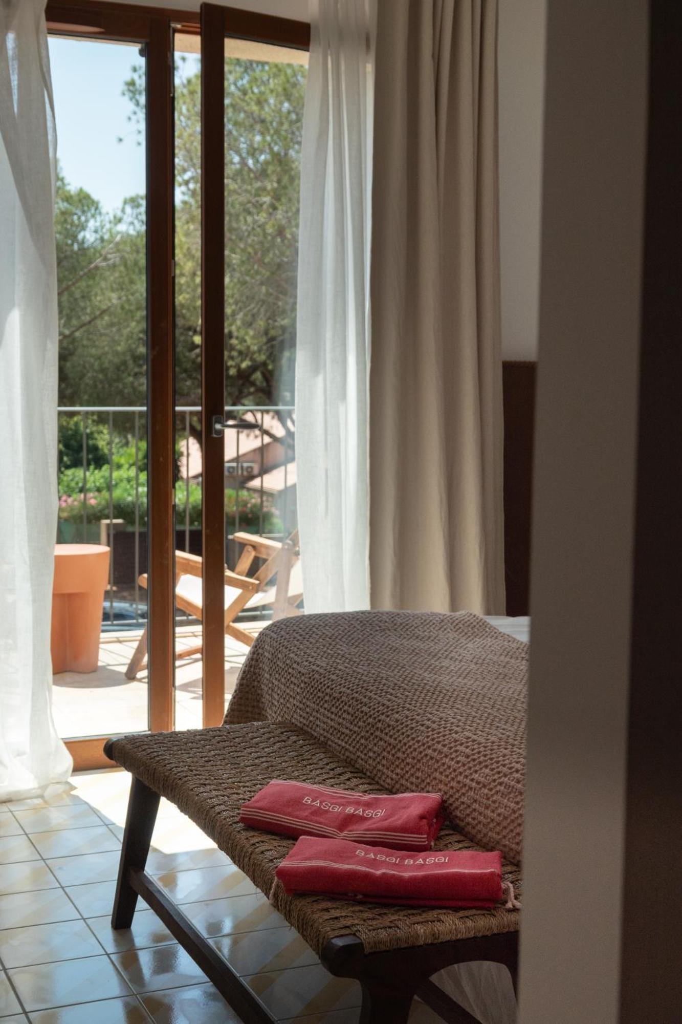 Boutique Hotel Responsable Et Restaurant Basgi Basgi Saint-Florent Kültér fotó